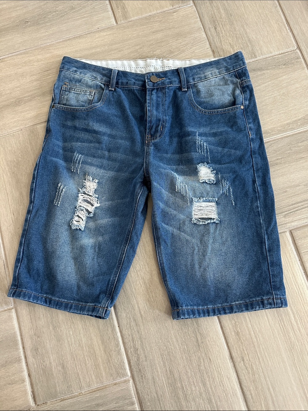 Men's Distressed Denim Jean Shorts - Blue Wash- LIKE NEW size 34 waist